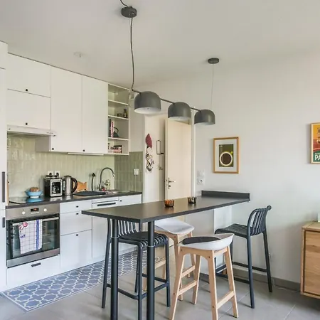 Nice With Balcony - - Welkeys